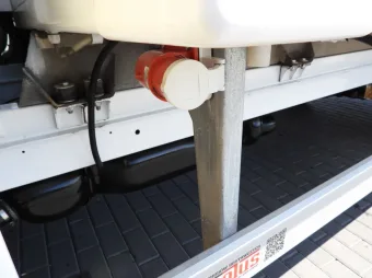Mercedes Sprinter kontener chłodnia 8 palet 160KM 128595 - podwozie