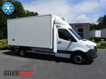 Mercedes Sprinter kontener chłodnia 8 palet 160KM 128595 - przod