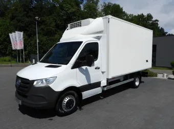 Mercedes Sprinter kontener chłodnia 8 palet 160KM 128595 - przod lewy