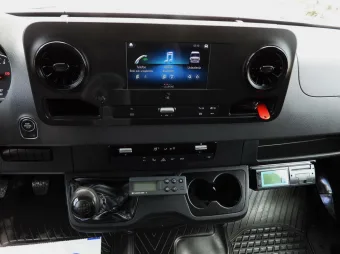 Mercedes Sprinter kontener chłodnia 8 palet 160KM 128595 - wyposazenie