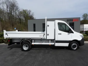 Mercedes Sprinter wywrotka 160KM 111731 - bok prawy
