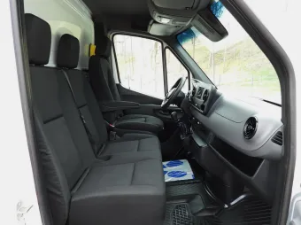 Mercedes Sprinter wywrotka 160KM 111731 - detal