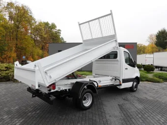 Mercedes Sprinter wywrotka 165KM 010485 - tyl