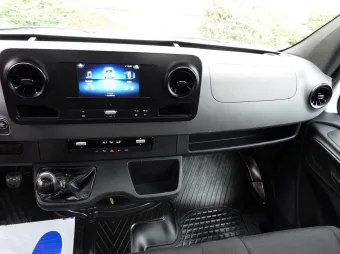 Mercedes Sprinter wywrotka 165KM 010485 - wyposazenie