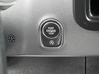 Mercedes Sprinter doka skrzynia 160KM 045542 - element wnętrza