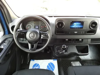 Mercedes Sprinter doka skrzynia 160KM 045542 - kierownica
