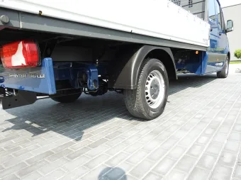 Mercedes Sprinter doka skrzynia 160KM 045542 - otwarcie zabudowy
