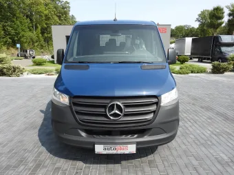 Mercedes Sprinter doka skrzynia 160KM 045542 - z przodu