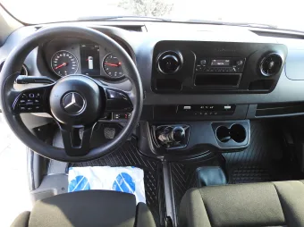 Mercedes Sprinter furgon chłodnia 140KM 014823 - wyposazenie