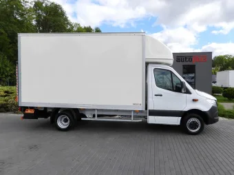 Mercedes Sprinter kontener winda 8 palet 150KM 203531 - bok prawy