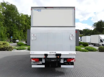 Mercedes Sprinter kontener winda 8 palet 150KM 203531 - bok tyl