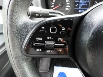 Mercedes Sprinter kontener winda 8 palet 150KM 203531 - wyposazenie