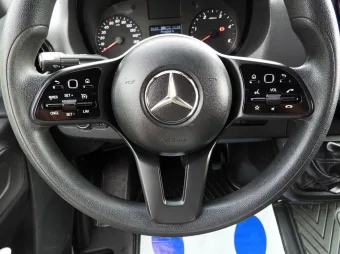 Mercedes Sprinter kontener winda 8 palet 150KM 203531 - fotele
