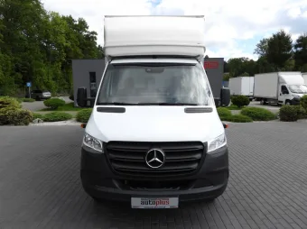 Mercedes Sprinter kontener winda 8 palet 150KM 203531 - przod