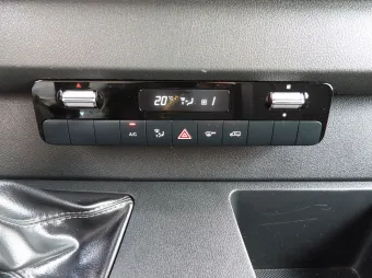 Mercedes Sprinter kontener winda 8 palet 150KM 203531 - podsufitka