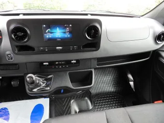 Mercedes Sprinter kontener winda 8 palet 150KM 203531 - detal