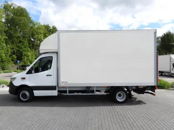 Mercedes Sprinter kontener winda 8 palet 150KM 203531 - zaladunek