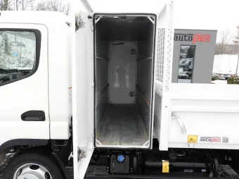 Mitsubishi Canter wywrotka 150KM D13361 - kabina
