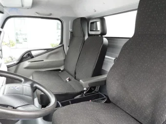 Mitsubishi Canter wywrotka 150KM D13361 - navi