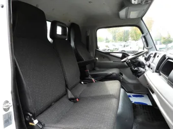 Mitsubishi Canter wywrotka trojstronna 150KM D01728 - detal