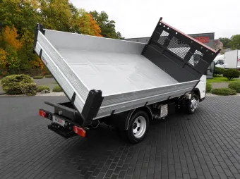 Mitsubishi Canter wywrotka trojstronna 150KM D01728 - tyl