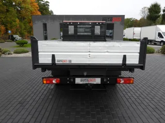 Mitsubishi Canter wywrotka trojstronna 150KM D01728 - tyl zabudowy