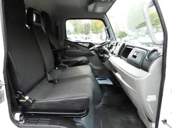 Mitsubishi Canter wywrotka trojstronna 150KM D01728 - widok