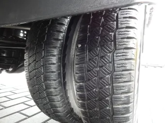 Mitsubishi Canter wywrotka trojstronna 150KM D01728 - wnetrze