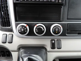 Mitsubishi Canter wywrotka trojstronna 150KM D01728 - zewnatrz