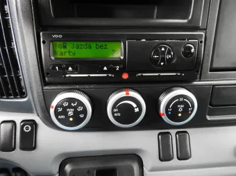 Mitsubishi Canter kontener chłodnia 14 palet 150KM 1866 - fotel kierowcy