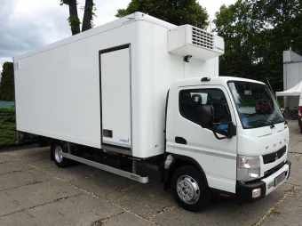 Mitsubishi Canter kontener chłodnia 14 palet 150KM 1866 - przod prawy