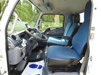 Mitsubishi Canter kontener chłodnia 14 palet 150KM 1866 - wyposazenie