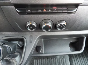 Opel Movano brygadówka 135KM 207501 - fotele
