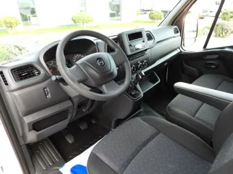 Opel Movano brygadówka 135KM 207501 - srodek