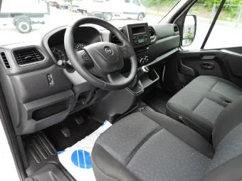 Opel Movano brygadówka 135KM 254923 - srodek