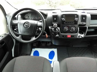 Opel Movano doka trojstronna 140KM V77185 - radio