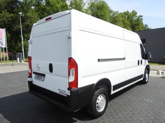 Opel Movano furgon 140KM 015534 - bok zabudowy