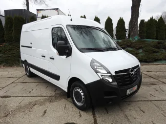 Opel Movano furgon chłodnia 136KM 265354 - kokpit