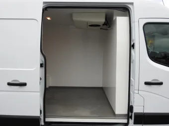 Opel Movano furgon chłodnia 150KM 271674 - kokpit