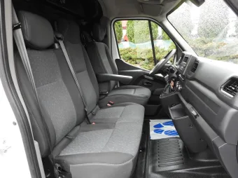 Opel Movano furgon chłodnia 136KM 248296 - konsola