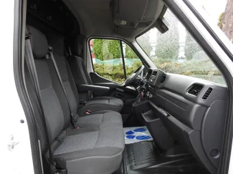 Opel Movano furgon chłodnia 136KM 248296 - wnetrze