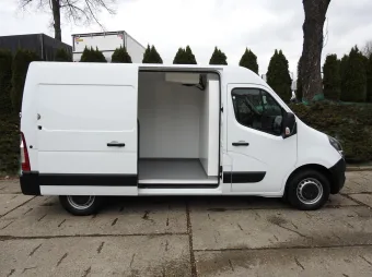 Opel Movano furgon chłodnia 136KM 265354 - zaladunek