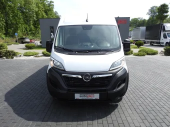 Opel Movano furgon 140KM 015534 - przod
