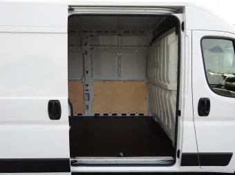 Opel Movano furgon 140KM 015534 - widok
