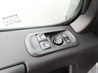 Opel Movano skrzynia plandeka 10 palet 165KM 255514 - detal