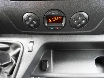 Opel Movano skrzynia plandeka 10 palet 165KM 254330 - fotel kierowcy