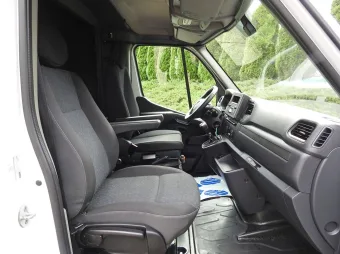 Opel Movano skrzynia plandeka 10 palet 165KM 254330 - fotel pasazera