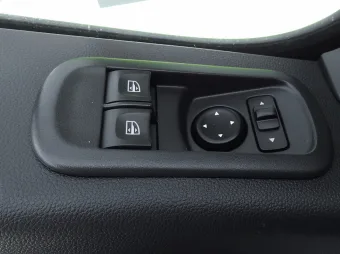 Opel Movano skrzynia plandeka 9 palet 165KM 255864 - radio