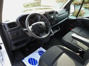 Opel Movano skrzynia plandeka 10 palet 165KM 1735 - srodek