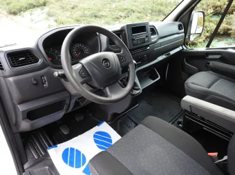 Opel Movano skrzynia plandeka 10 palet 165KM 226432 - srodek